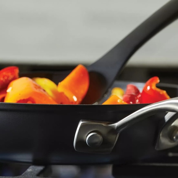 KITCHENAID
Hard-Anodized 2 Piece Induction Nonstick Frying Pan Set - Picture 7 of 8